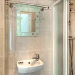 Edgar Quinet Hotel 2*