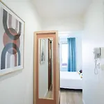 Hotel Edgar Quinet 2*