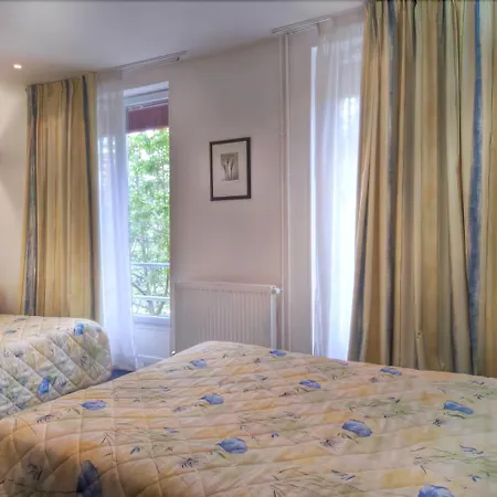 Edgar Quinet Hotel 2*