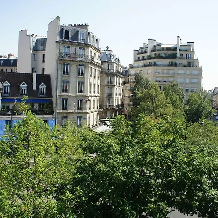 Hotel Edgar Quinet 2*