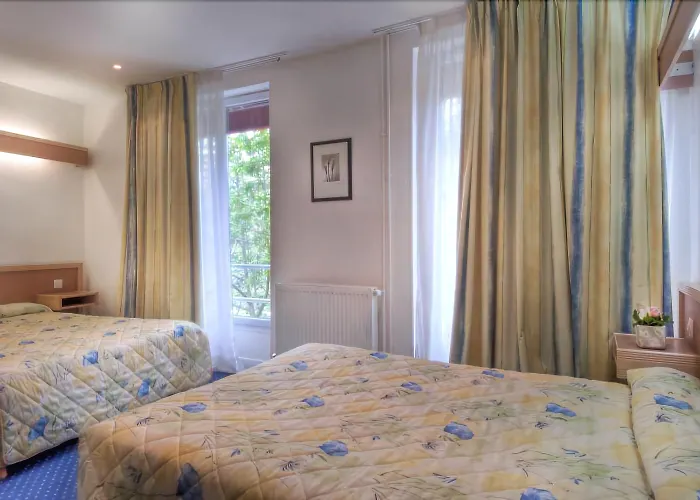 Edgar Quinet Hotel 2*