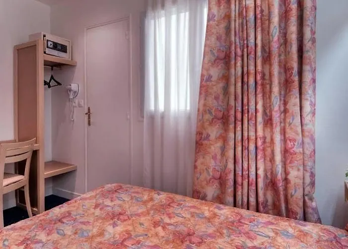 オテル エドガー キネ パリ